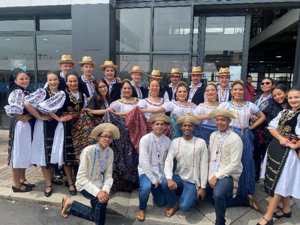 FESTIVAL FOLKLÓRICO COLOMBIA
